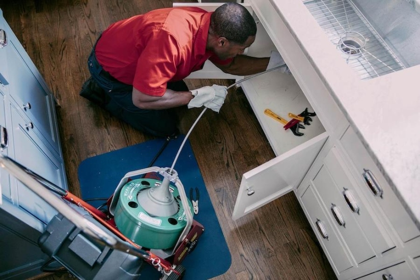 Hydro-Jetting vs. Snaking: Which is Best for Your Clogged Drains?